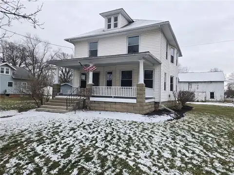 504 E Herrick Avenue, Wellington, OH 44090