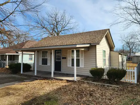 207 S Cedar Street, Commerce, OK 74339