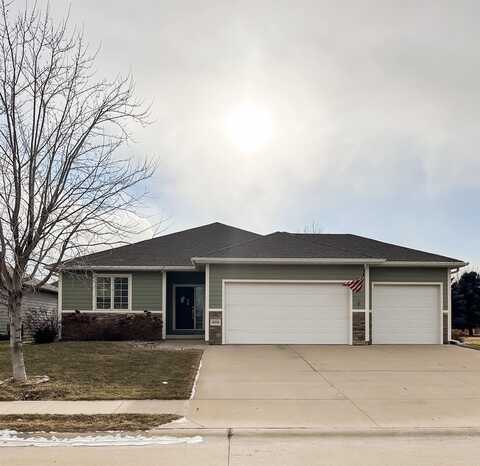 608 Prairie Blvd, Dakota Dunes, SD 57049