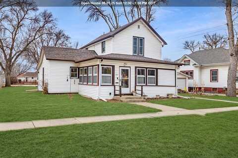 327 1ST AVE NW, Le Mars, IA 51031
