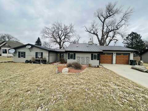 645 Lik-U-Wanta Dr., Dakota City, NE 68731