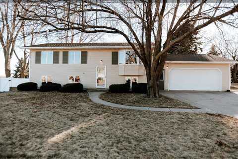 1117 Eastside Dr, Sioux Center, IA 51250