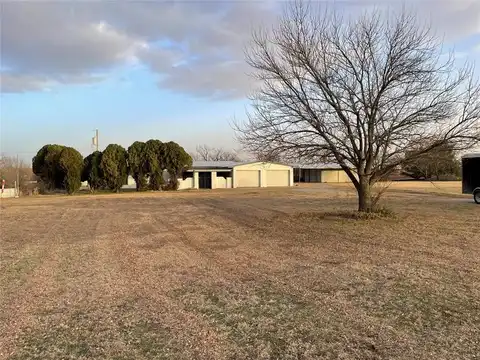 68 Caudle Lane, Indiahoma, OK 73552