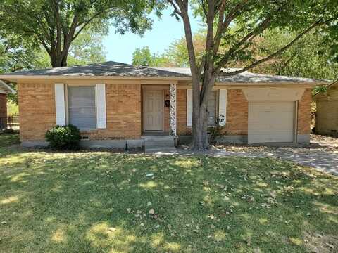 1604 Crestridge Drive, Mesquite, TX 75149