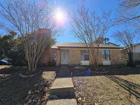 2906 Carnaby Lane, Garland, TX 75044