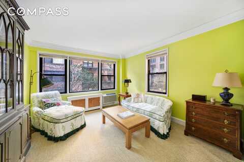 345 East 52nd Street, New York, NY 10022