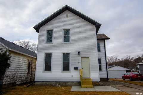 148 FAYETTE Street, Clinton, IA 52732