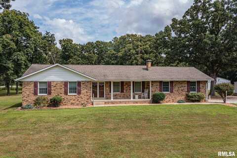 1723 WALNUT HILL Road, Centralia, IL 62801