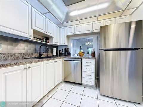 2309 S Cypress Bend Dr, Pompano Beach, FL 33069