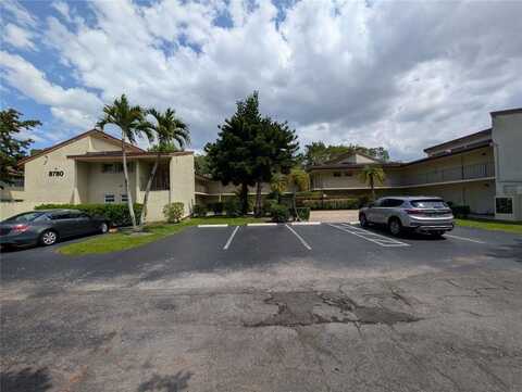 8780 Holly Ct, Tamarac, FL 33321