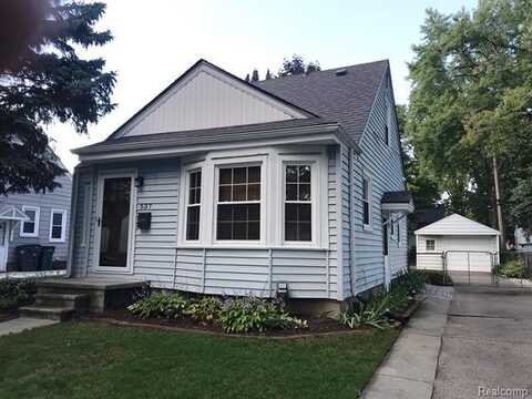 537 ROTH Boulevard, Clawson, MI 48017