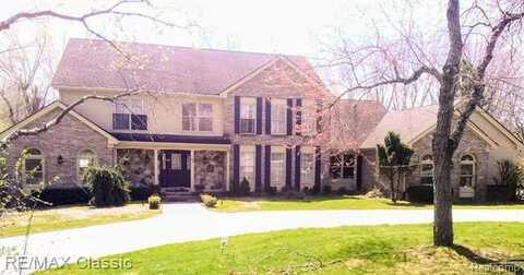 95 W HICKORY GROVE Road, Bloomfield Hills, MI 48304