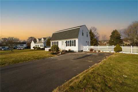 9 Sundown Lane, Middletown, RI 02842