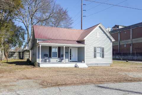 400 W H. Street Street, Erwin, NC 28339