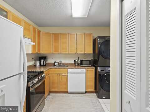 3705 GEORGE MASON, FALLS CHURCH, VA 22041