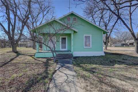 703 S Avenue G, Clifton, TX 76634