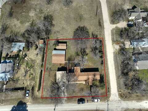 117 E Denmark Street, Walnut Springs, TX 76690