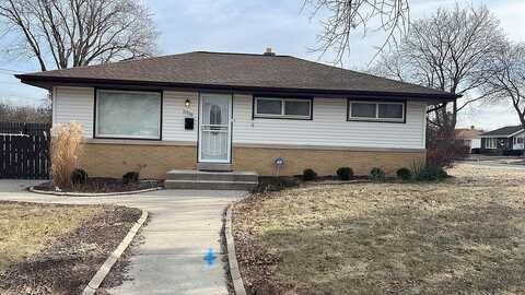 90Th, MILWAUKEE, WI 53225