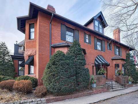 Summit, SAINT PAUL, MN 55102