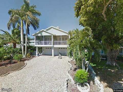 Avenue A, BRADENTON BEACH, FL 34217