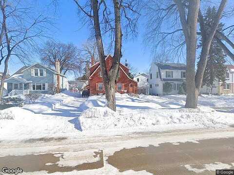 11Th, MOORHEAD, MN 56560