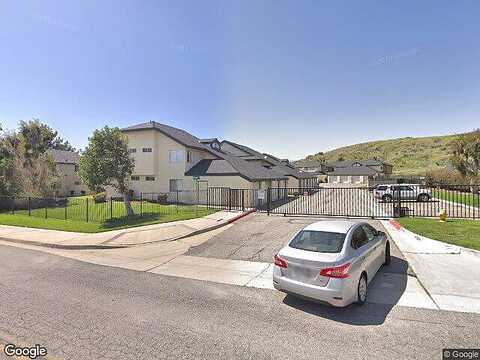 Twain Dr, San Bernardino, CA 92407