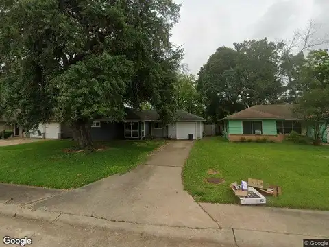 Wisteria St, Lake Jackson, TX 77566