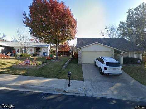 Oaks Drive, Bedford, TX 76021