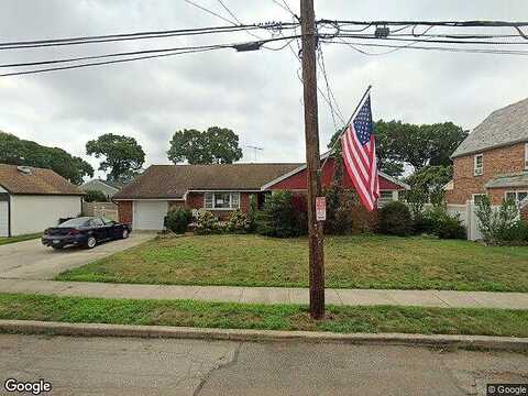 1St, EAST MEADOW, NY 11554