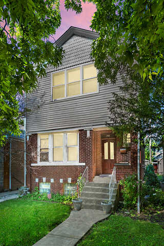 Austin, CHICAGO, IL 60639