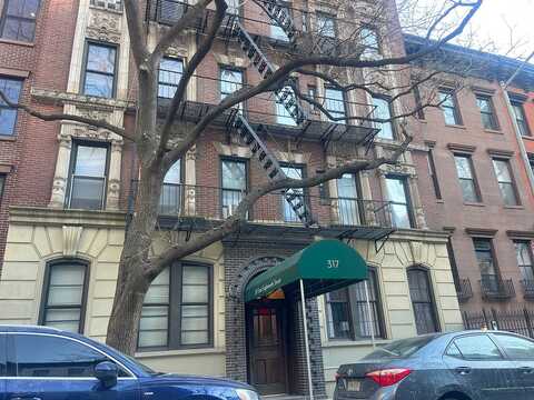 East 18Th Street 4E, New York, NY 10003