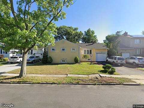 Rushfield, VALLEY STREAM, NY 11581