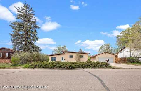 860 Russell Street, Craig, CO 81625