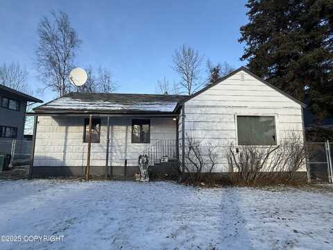 3903 Carolina Drive, Anchorage, AK 99517