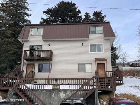 1221 Larch Street, Kodiak, AK 99615