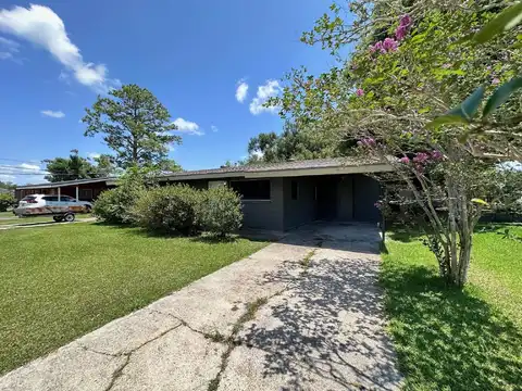 228 Oakshire Dr, Houma, LA 70364