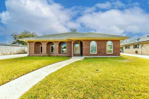 2006 Ray Dr, Houma, LA 70363