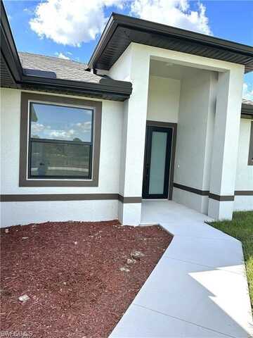 841 Colyer, LEHIGH ACRES, FL 33974
