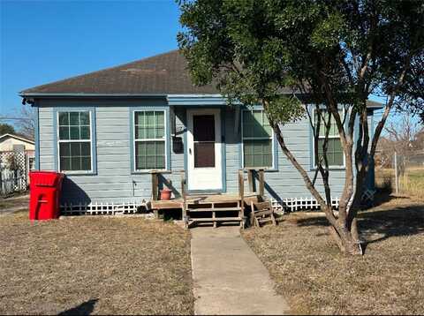 117 E Avenue D, Robstown, TX 78380