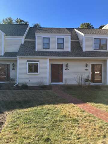 40 Shellback Way, Mashpee, MA 02649