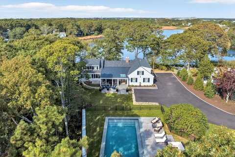 16 Walley Court, Hyannis, MA 02601