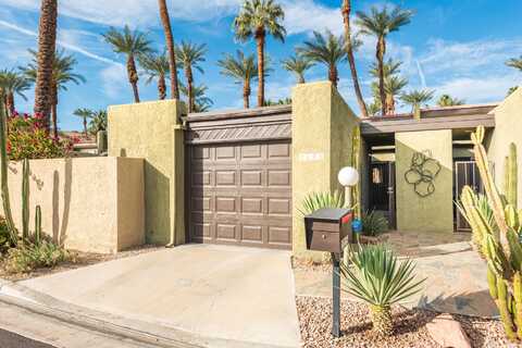 2725 E Palm Oasis Street, Palm Springs, CA 92264