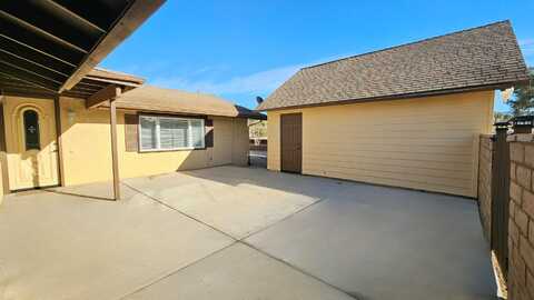 8199 Palomar Avenue, Yucca Valley, CA 92284
