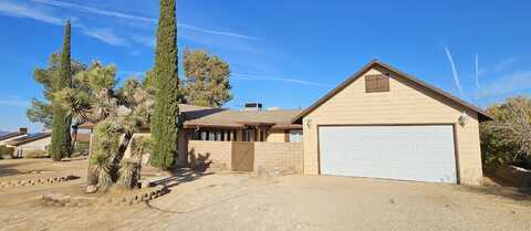 8199 Palomar Avenue, Yucca Valley, CA 92284