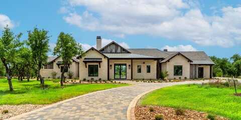 200 Eldorado Ridge Dr, Fredericksburg, TX 78624