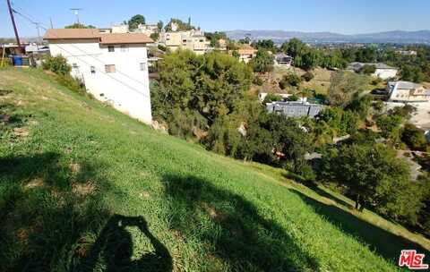 21478 W Iglesia Dr, Woodland Hills, CA 91364