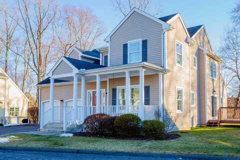 130 Maple Oak Drive, Stratford, CT 06614