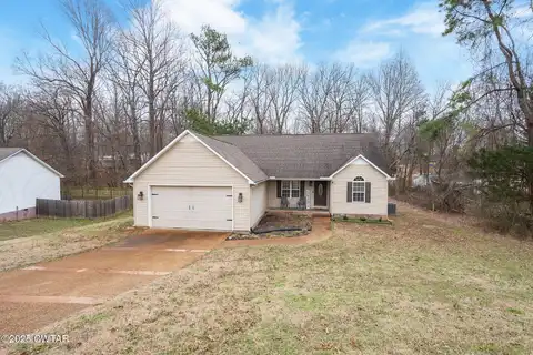 44 Stonehedge Drive, Lexington, TN 38351