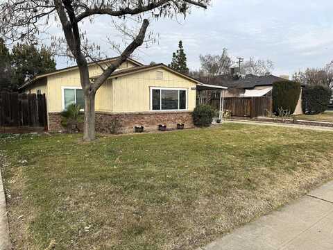 325 Weldon Avenue E, Fresno, CA 93704