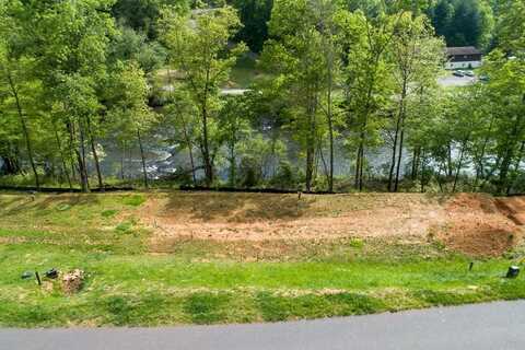 316 River Club Dr, Cullowhee, NC 28723